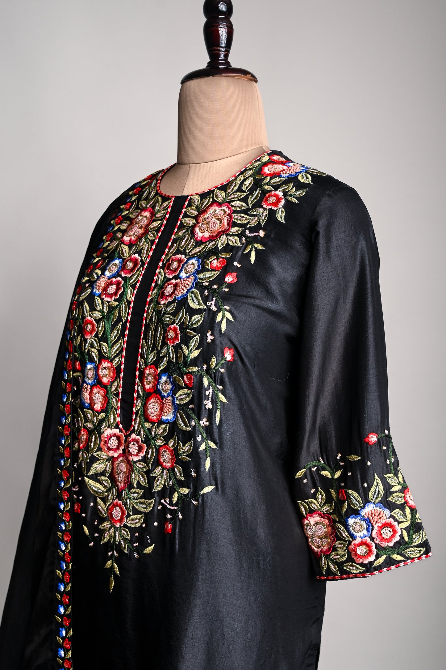 Mystic Garden Hand Embroidered Kurti set