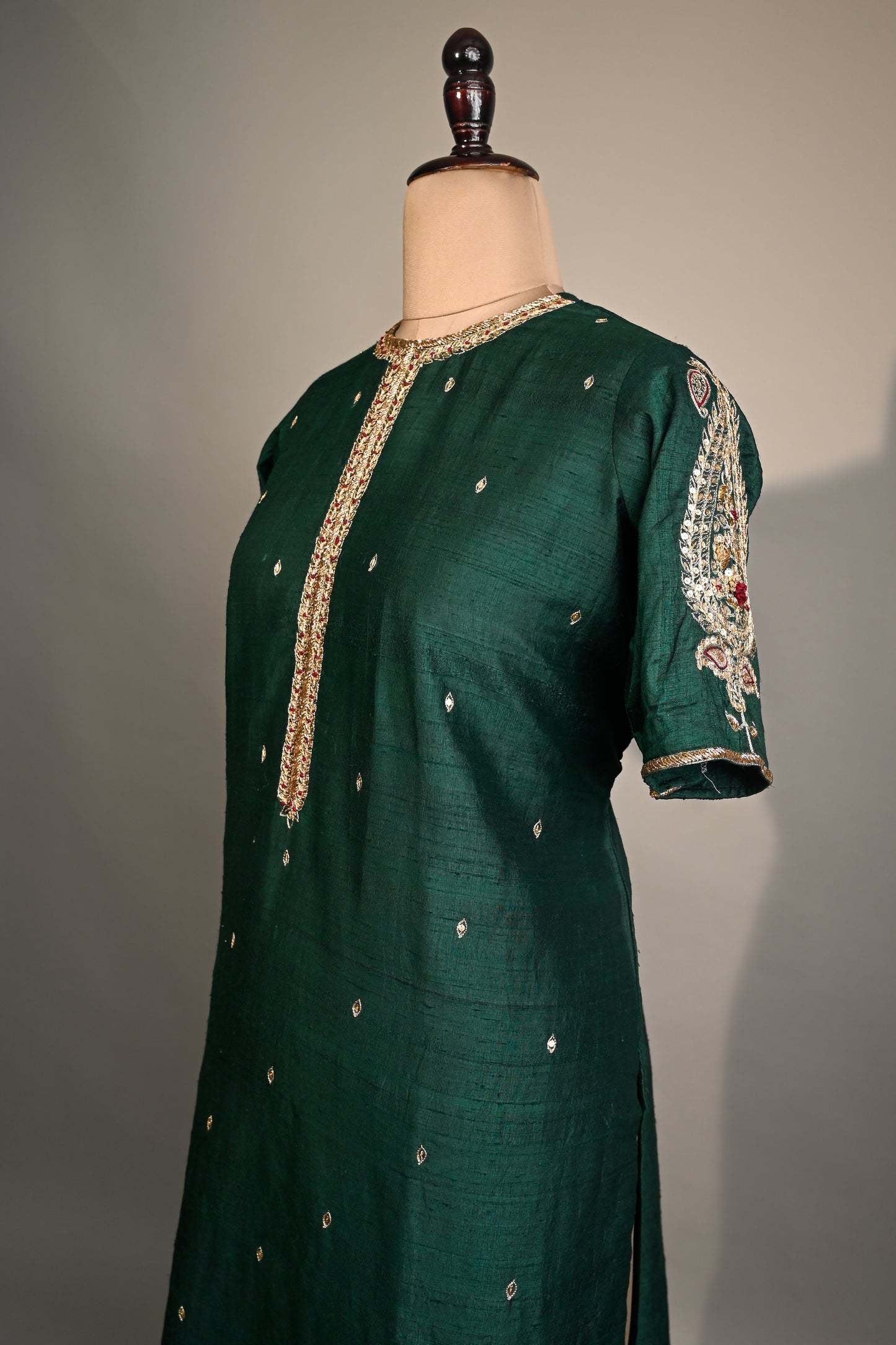Bottle Green Ambi Hand Embroidered Kurti set