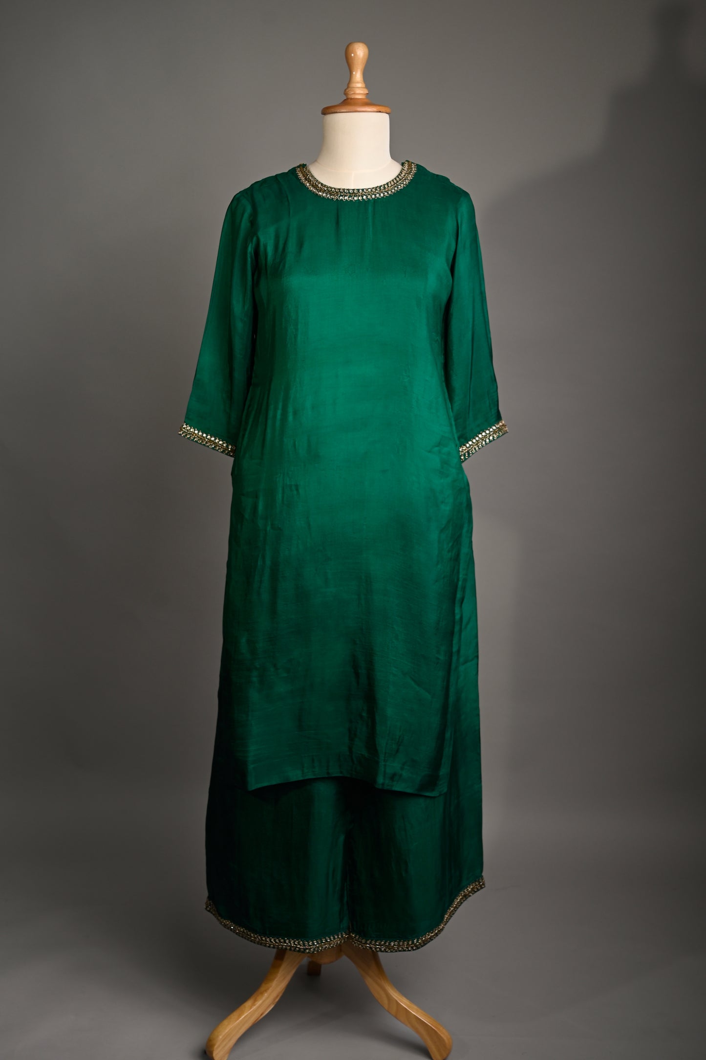 Emerald Green Kundan Embroidered kurti set