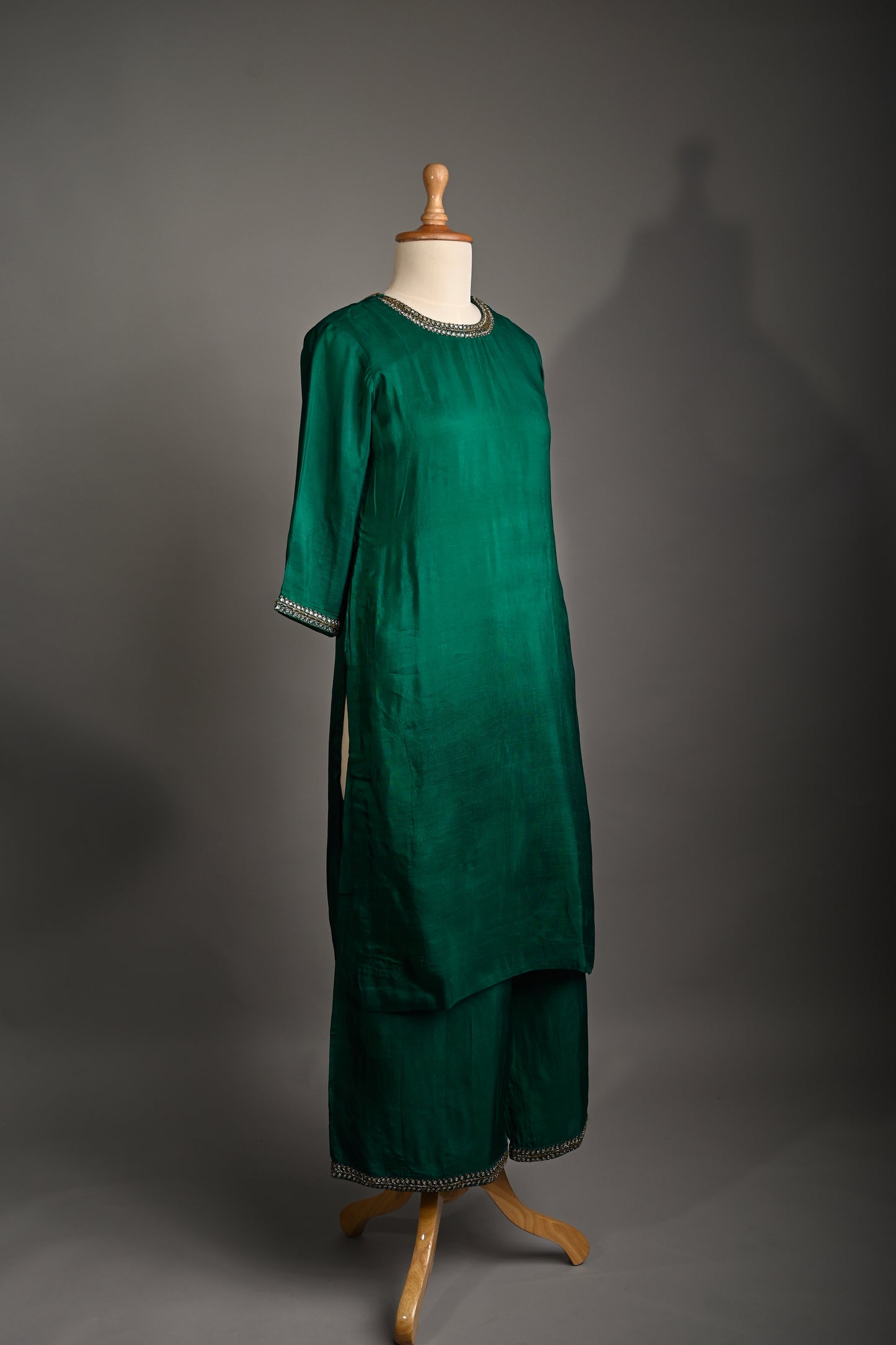 Emerald Green Kundan Embroidered kurti set