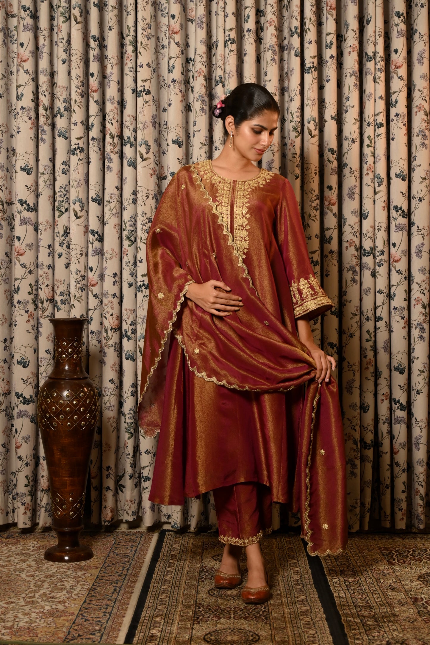 FALAK TISSUE DORI WORK KURTI SET
