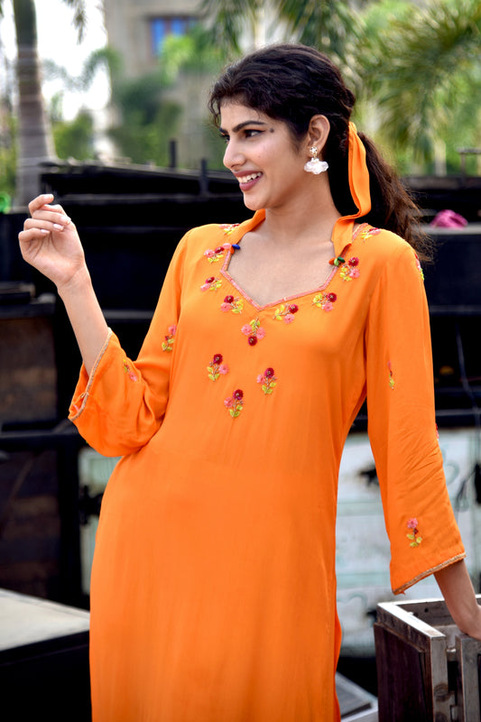 SPIKE OF MANDARINE HAND EMBROIDERED SET