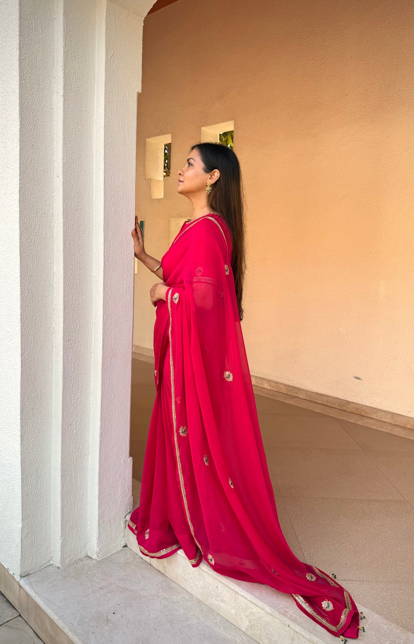 Raatrani Gul pink organza saree