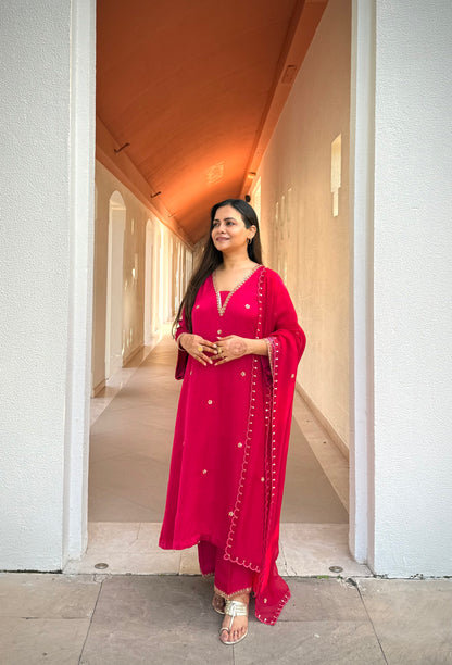 Gulabi Noor kurta set