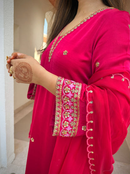 Gulabi Noor kurta set