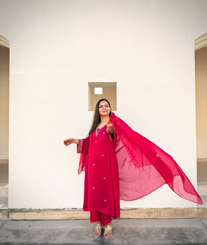 Gulabi Noor kurta set