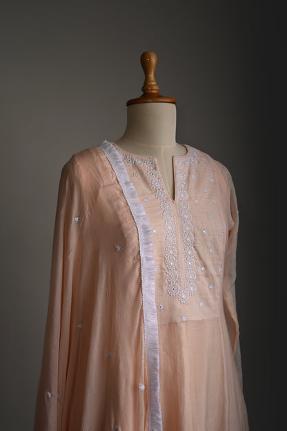Noori Mulmul Kurti Set
