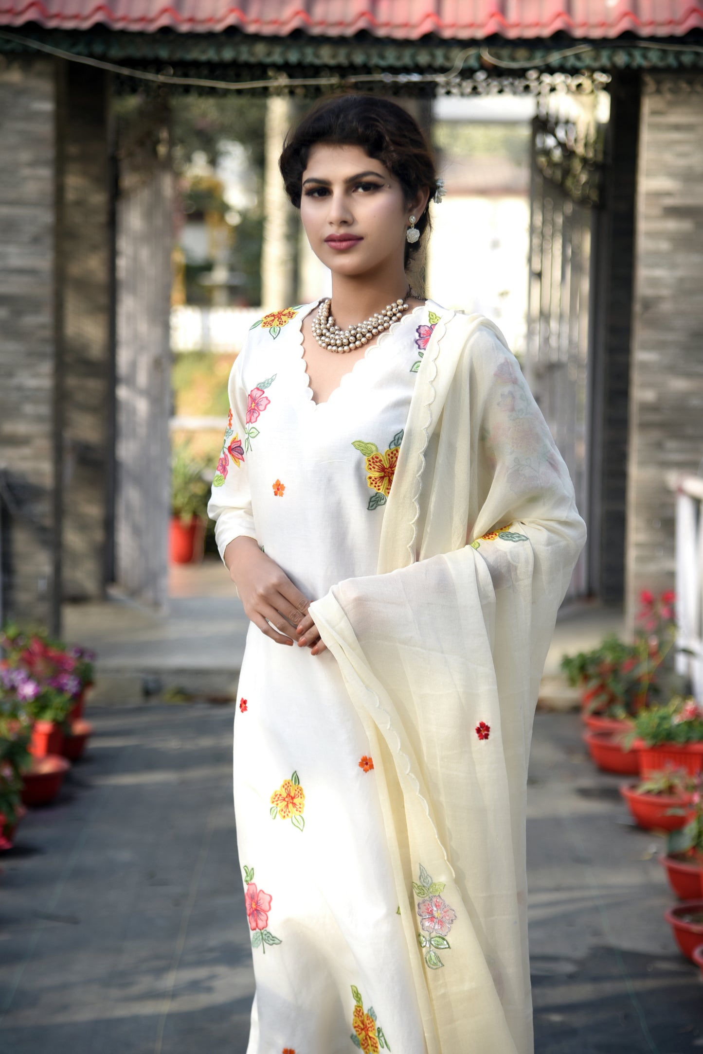DAFFODIL EMBROIDERED KURTI SET