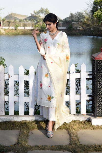 DAFFODIL EMBROIDERED KURTI SET